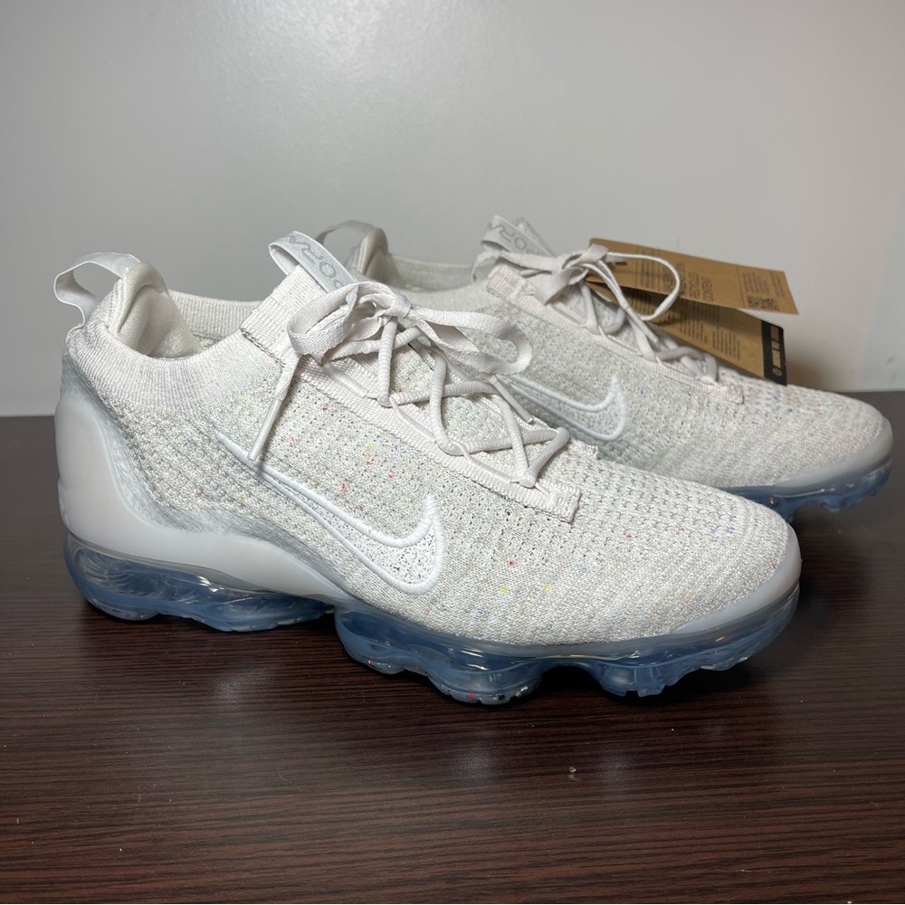 Nike Air VaporMax Flyknit - Picture 1 of 10